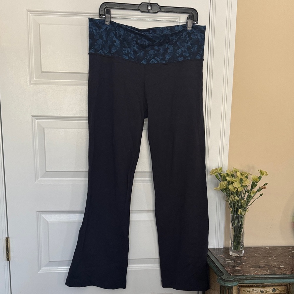 Lululemon 12 Regular Women's Navy Blue Leggings